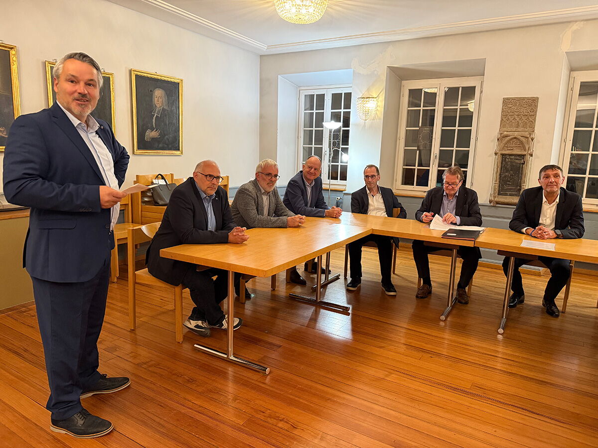 Unterzeichnung Fernwärmevertrag Unteres Wiggertal