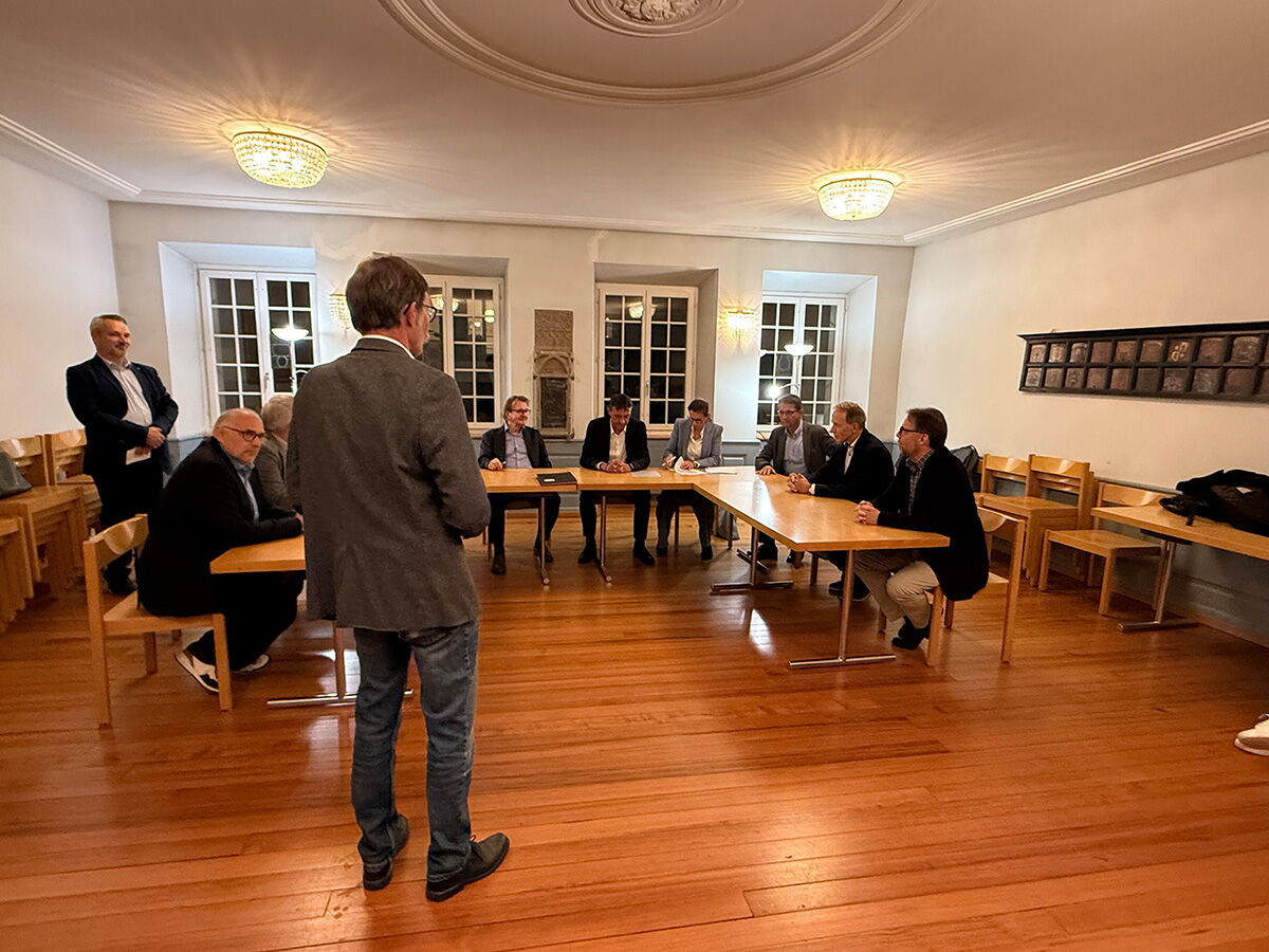 Unterzeichnung Fernwärmevertrag Unteres Wiggertal